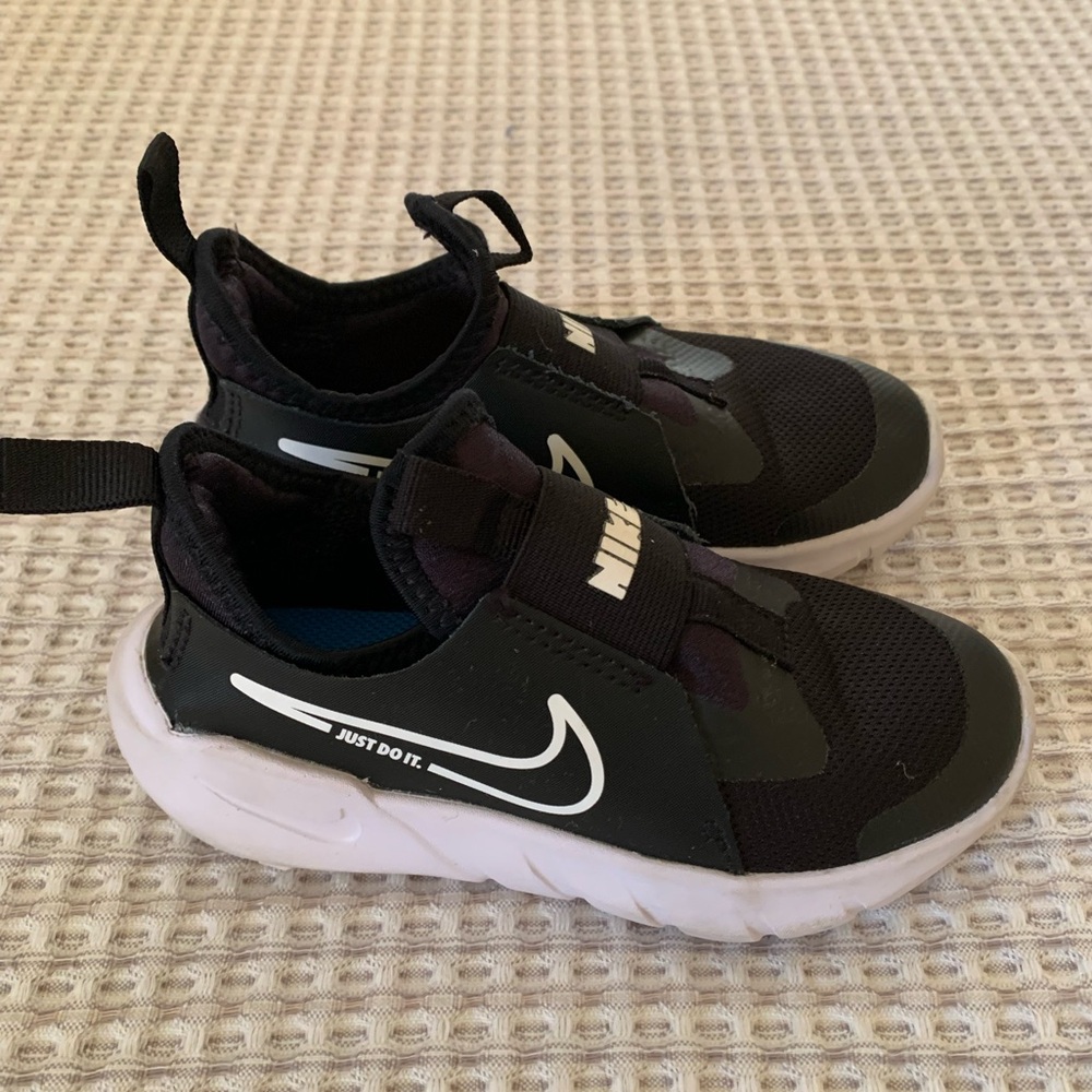 TODDLER NIKE